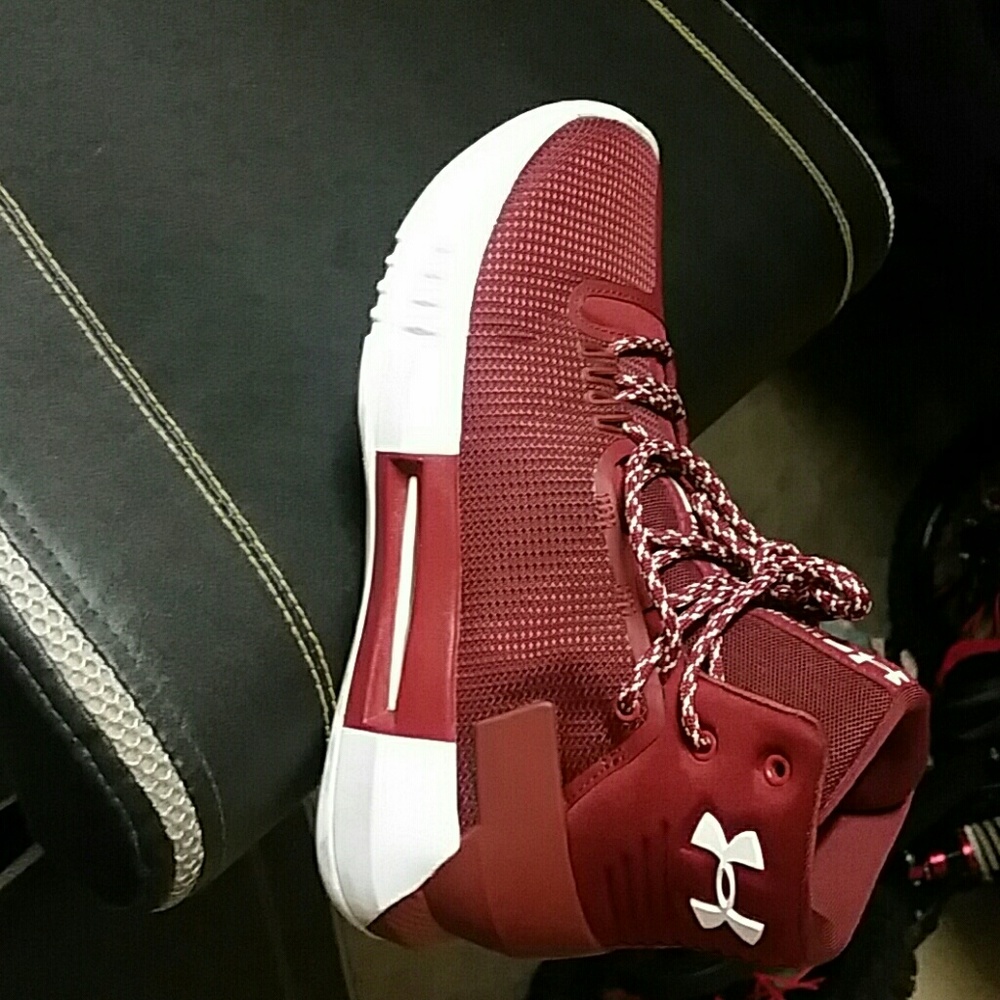 Under  Armour  basketball  shoes